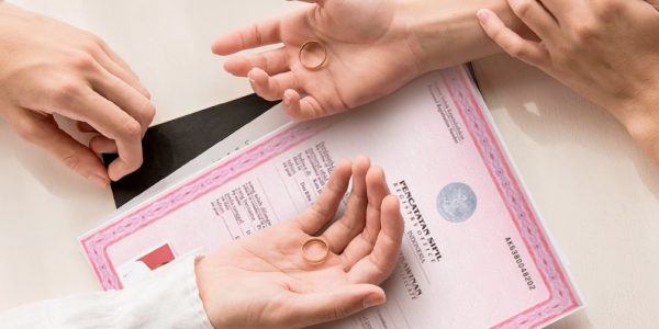 Buku Nikah dan Akta Nikah